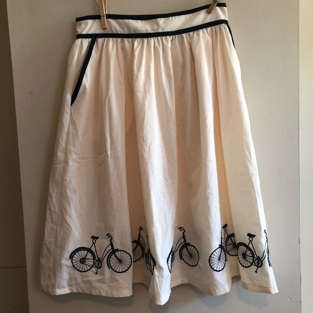 Comme Toi bicycle skirt